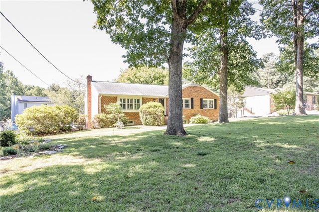4512 Wraywood Ave, Chester, VA 23831