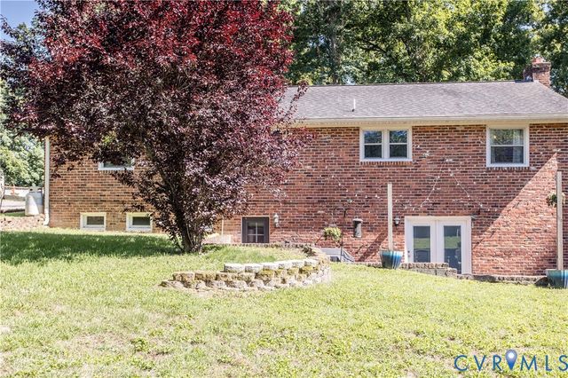 4512 Wraywood Ave, Chester, VA 23831
