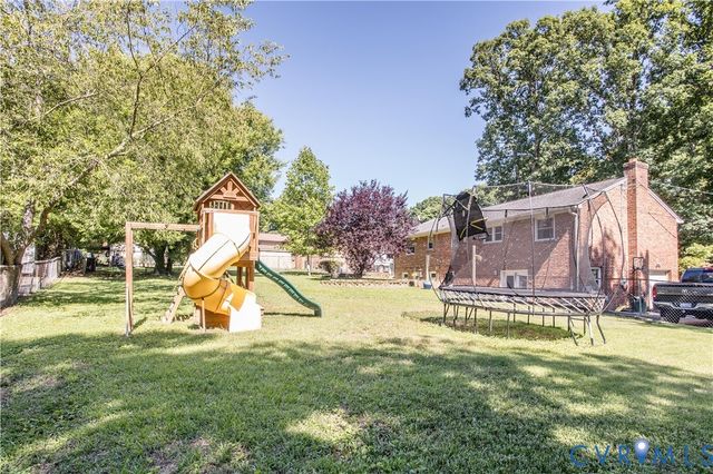 4512 Wraywood Ave, Chester, VA 23831