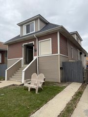 2807 N 74th Court 2, Elmwood Park, IL 60707