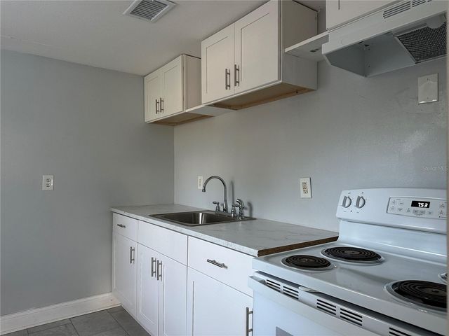 461 89TH AVENUE N, St Petersburg, FL 33702