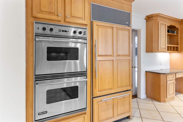 754 VALLEYBROOK DR, Memphis, TN 38120