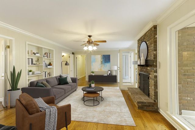 754 VALLEYBROOK DR, Memphis, TN 38120