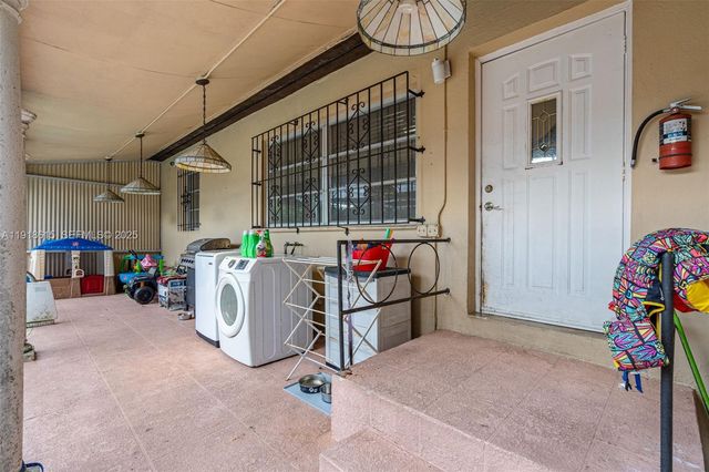 341 NW 147th St, Miami, FL 33168