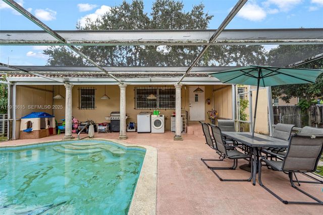 341 NW 147th St, Miami, FL 33168