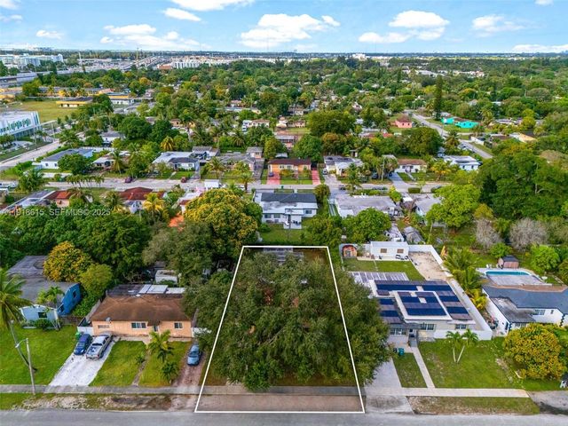 341 NW 147th St, Miami, FL 33168