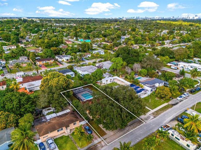 341 NW 147th St, Miami, FL 33168