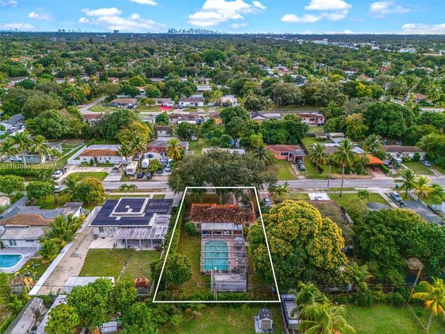 341 NW 147th St, Miami, FL 33168