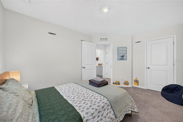 864 LONGBOAT DRIVE, Davenport, FL 33896
