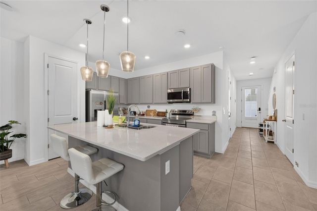 864 LONGBOAT DRIVE, Davenport, FL 33896