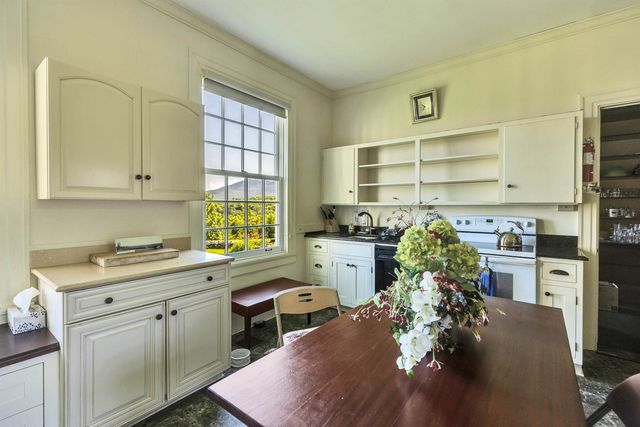 4 Windmill Hill Road, Dublin, NH 03444