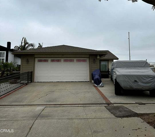 2221 Gershwin Place, Oxnard, CA 93033