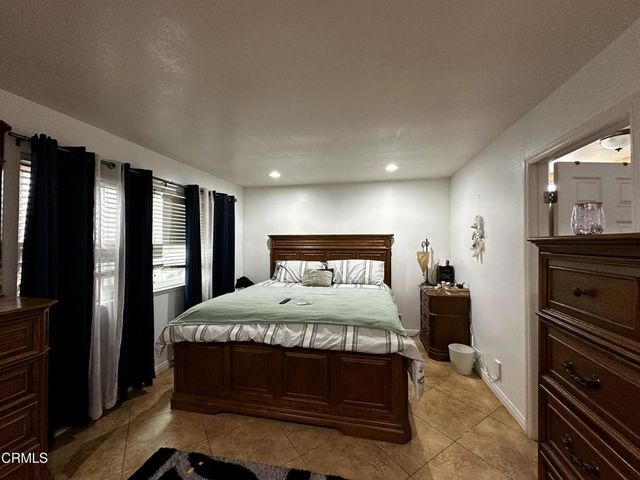 2221 Gershwin Place, Oxnard, CA 93033