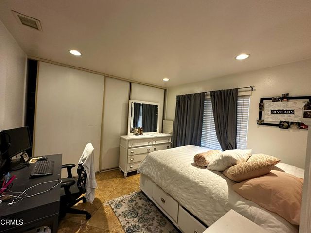 2221 Gershwin Place, Oxnard, CA 93033