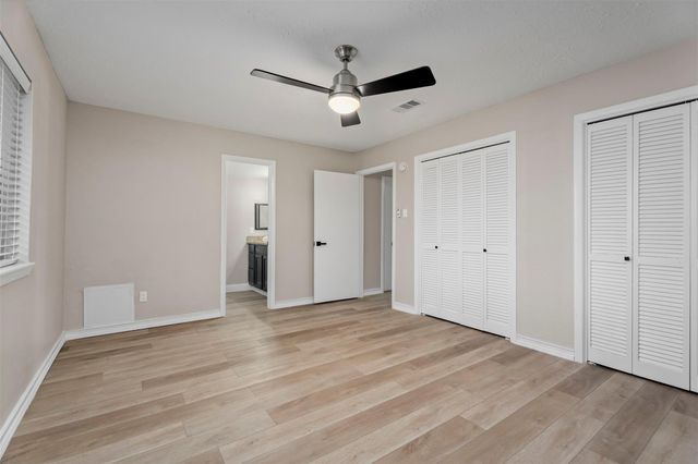7815 Lamppost Court, Houston, TX 77064
