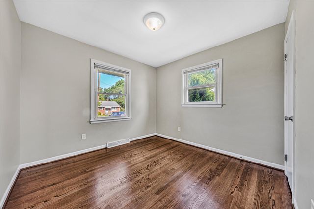 5225 Florist RD, Roanoke, VA 24019