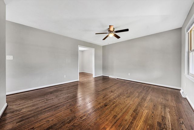 5225 Florist RD, Roanoke, VA 24019