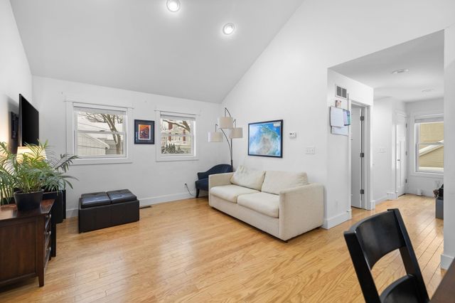 427 Washington Street, Traverse City, MI 49684