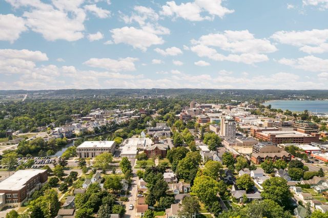 427 Washington Street, Traverse City, MI 49684