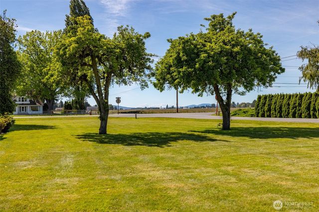 17032 Dunbar Road, Mount Vernon, WA 98273
