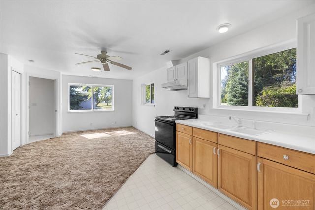 17032 Dunbar Road, Mount Vernon, WA 98273