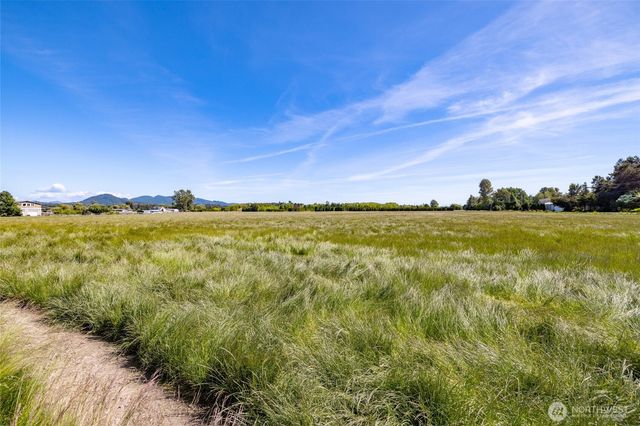 17032 Dunbar Road, Mount Vernon, WA 98273