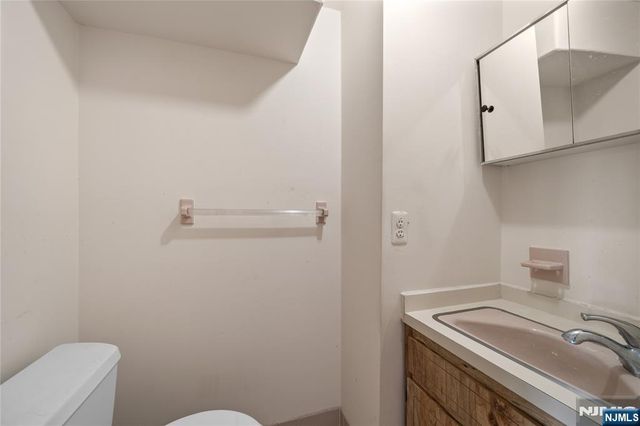 24 River Road E535, Clifton, NJ 07014