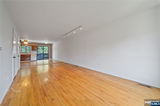 24 River Road E535, Clifton, NJ 07014