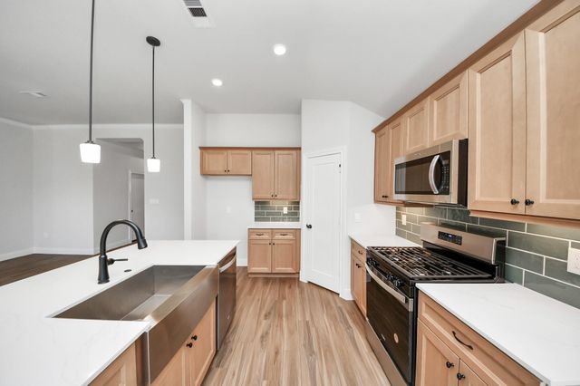 10310 Woodhill Spa Lane, Cleveland, TX 77327