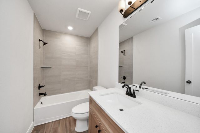 10310 Woodhill Spa Lane, Cleveland, TX 77327