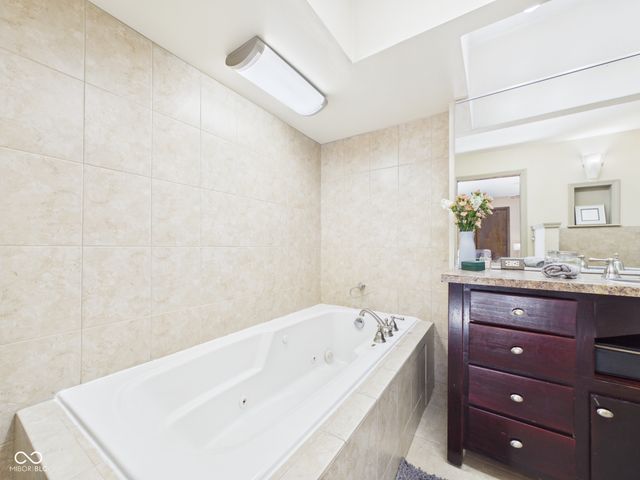 1822 Williams Way E, Anderson, IN 46011