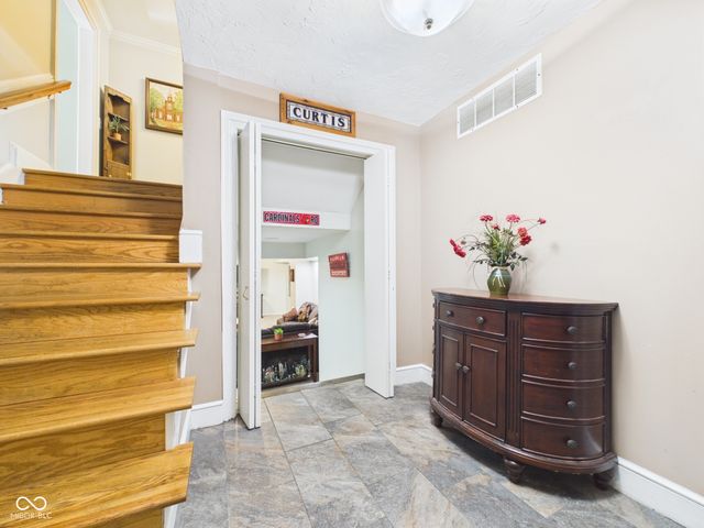 1822 Williams Way E, Anderson, IN 46011