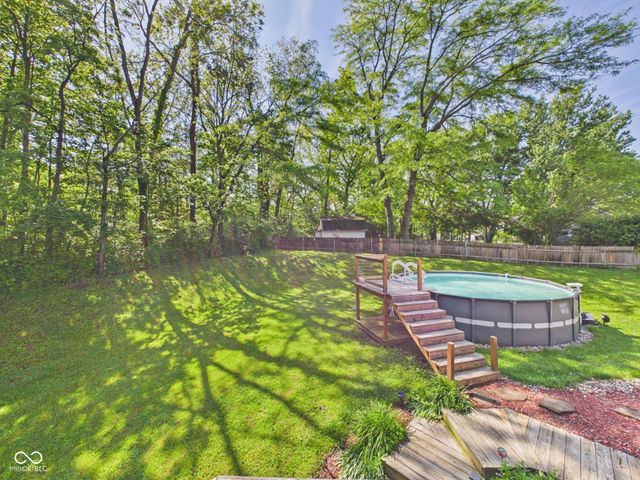 1822 Williams Way E, Anderson, IN 46011