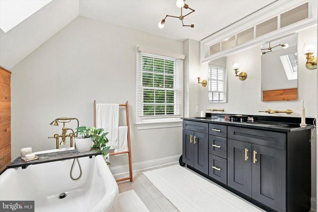 522 SPROUL RD, Villanova, PA 19085