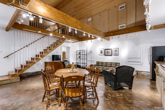 218 WASHINGTON A, San Antonio, TX 78204