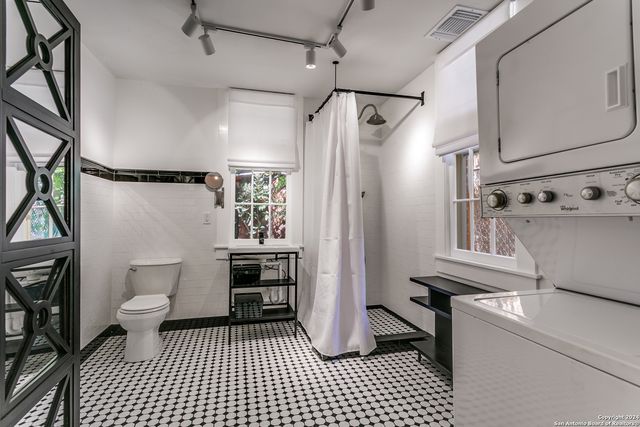 218 WASHINGTON A, San Antonio, TX 78204