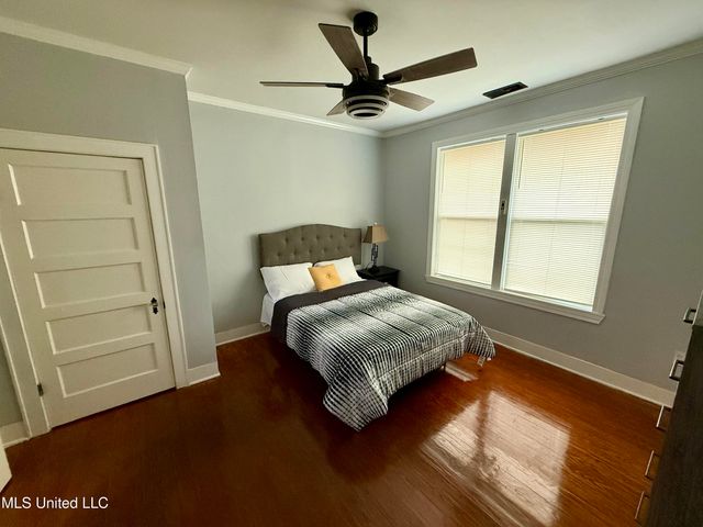 202 Panola Avenue, Batesville, MS 38606