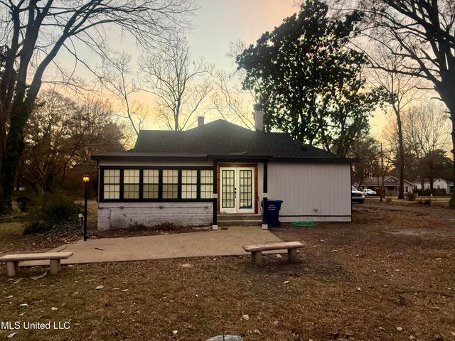 202 Panola Avenue, Batesville, MS 38606