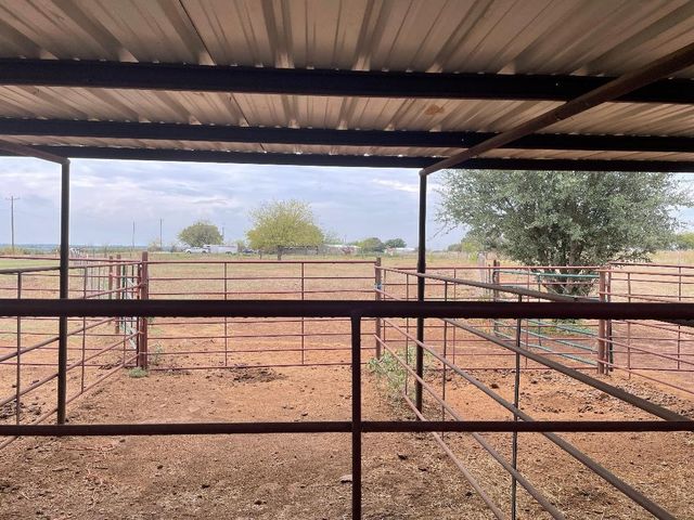 1970 County Road 262, Stephenville, TX 76401