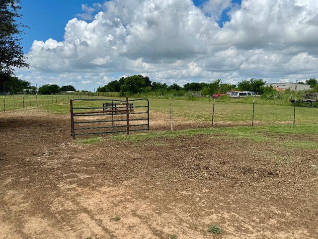1970 County Road 262, Stephenville, TX 76401