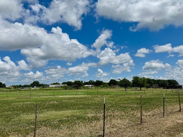 1970 County Road 262, Stephenville, TX 76401