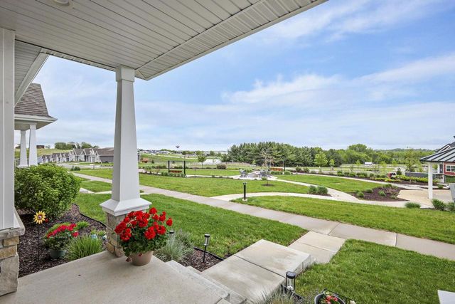 674 Hillcrest Drive, Waunakee, WI 53597