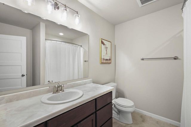 674 Hillcrest Drive, Waunakee, WI 53597