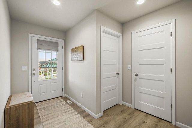 674 Hillcrest Drive, Waunakee, WI 53597