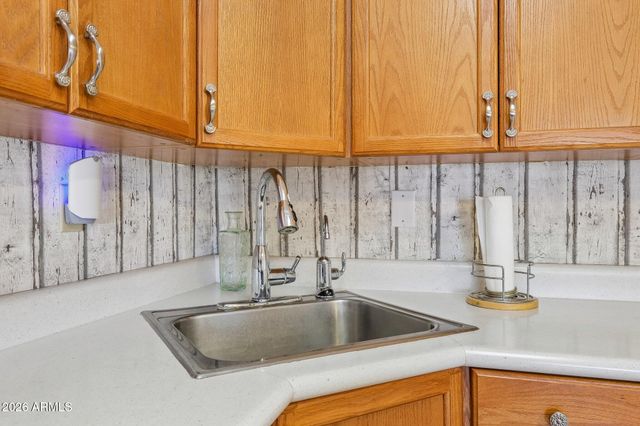 17642 N 16TH Avenue, Phoenix, AZ 85023
