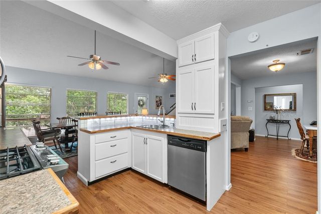 268 Seminole Drive, League City, TX 77565