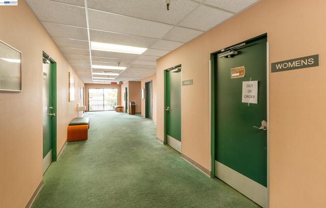 1610 Soquel Ave, Santa Cruz, CA 95062