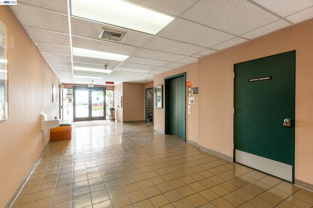 1610 Soquel Ave, Santa Cruz, CA 95062