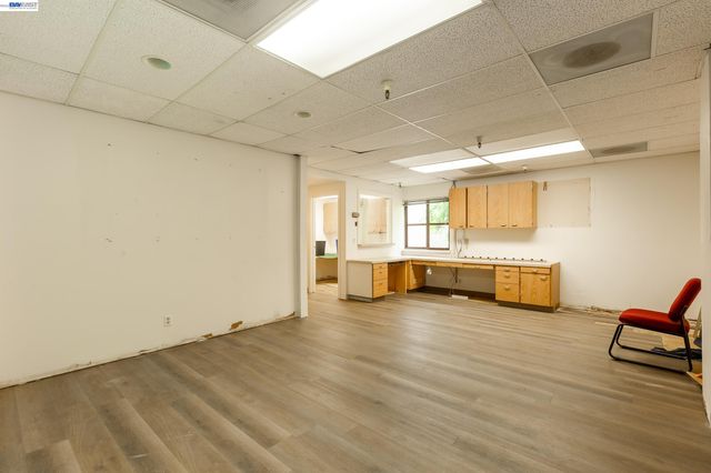 1610 Soquel Ave, Santa Cruz, CA 95062