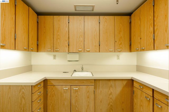 1610 Soquel Ave, Santa Cruz, CA 95062